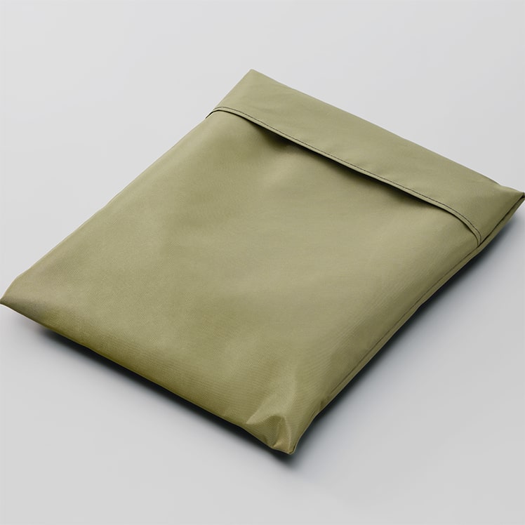 オールシーズンシェード 収納時(専用収納袋)